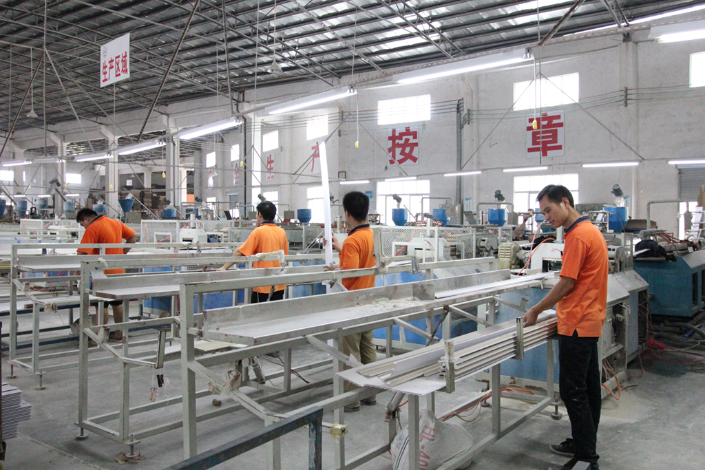 PVC skirting board factory