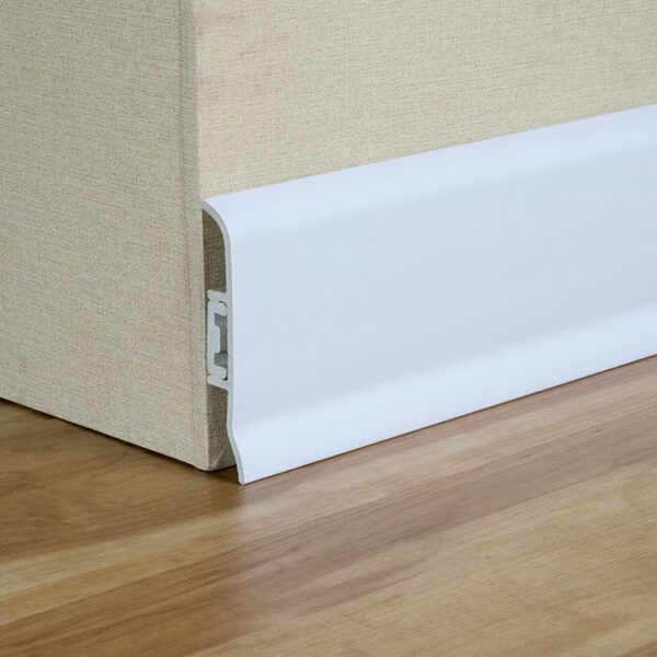 pvc skirting board in wihite color